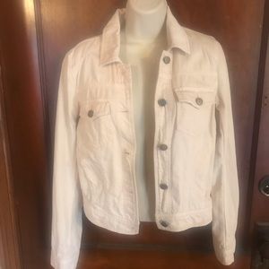 ⭐️ Awesome HINGE Cream Denim jacket ⭐️